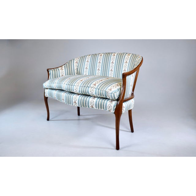 Late 20th Century Georgian Mahogany Upholstered Settee, Usa, 1990s For Sale - Image 5 of 13