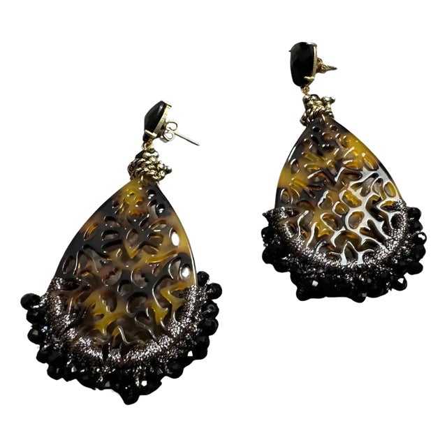 1990s Vintage Fake TortoiseShell Lucite and Black Onyx Chandelier Earrings For Sale