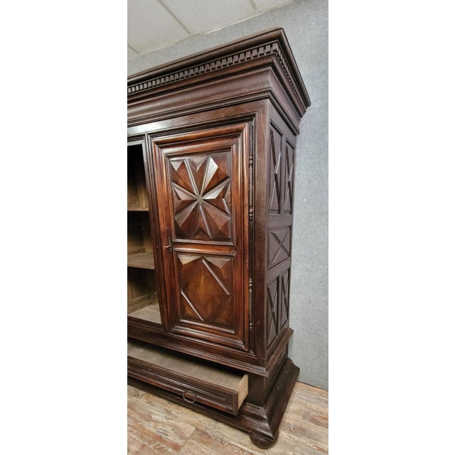 Louis XIII Molded Walnut Wardrobe with Diamond Points, 17th Century For Sale - Image 6 of 10