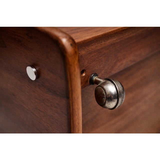 Mid-Century Modern Freijó Wood Bar Cart with Chrome Wheels by Sergio Rodrigues, Brazil, 1960s - Lot 80A For Sale - Image 3 of 15