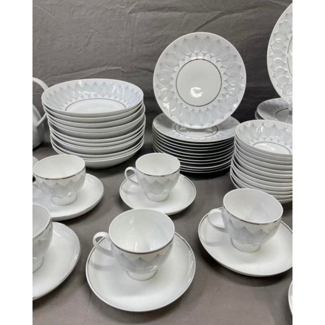 Metal 1960s Lotus Ballet Collection 97-Piece Service for 12 From Rosenthal Studio-Linie by Bjørn Wiinblad For Sale - Image 7 of 11
