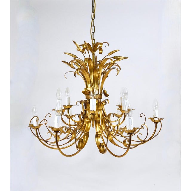 1970s Hollywood Regency Wheat Floral Bouquet Gilt Iron Chandelier by Hans Kögl, 1970s For Sale - Image 5 of 18