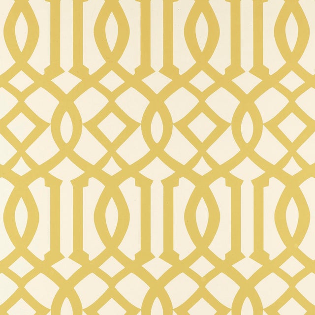 Sample - Schumacher Imperial Trellis Wallpaper in Citrine For Sale