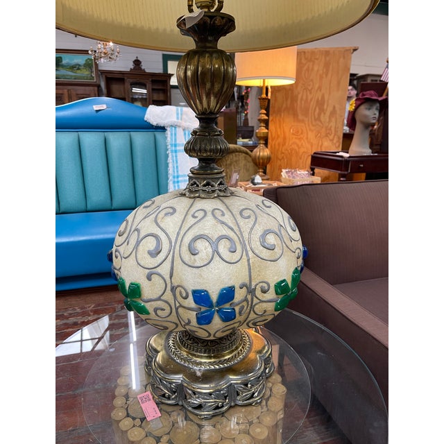 Mid 20th Century Mid-Century Modern Fiberglass Resin Table Lamp For Sale - Image 4 of 6