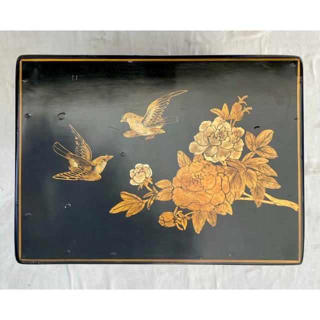 Asian Japanese Black Lacquer Hand-Painted Jewelry Side Table For Sale - Image 4 of 12