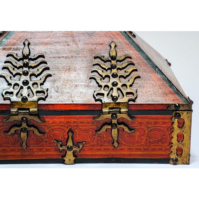South Indian Netturpetti Jewelry Box, Teak & Brass, Circa 1950 For Sale - Image 10 of 18
