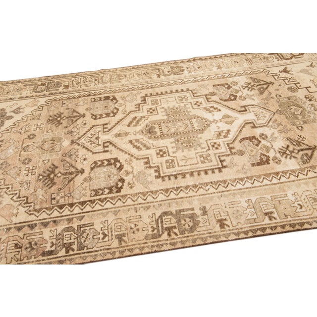 Vintage Distressed Medallion Beige Wool Rug For Sale - Image 4 of 9