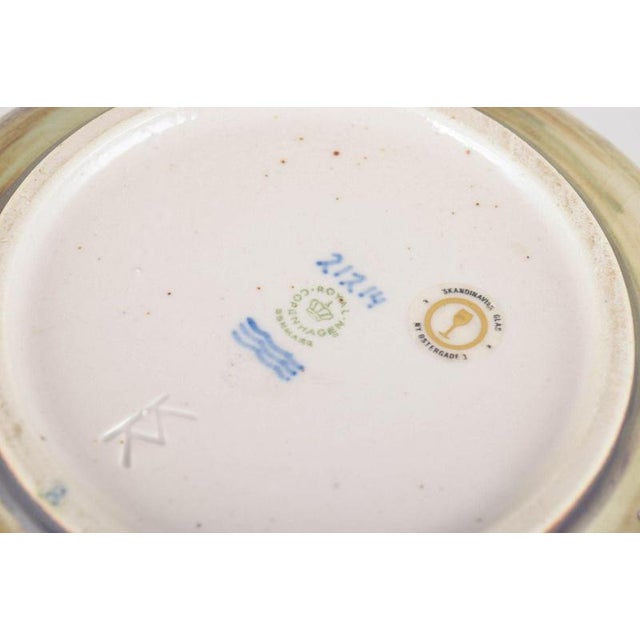 Vintage Round Stoneware Dish with Relief of Deer by Knud Kyhn for Royal Copenhagen, 1970s For Sale - Image 4 of 5