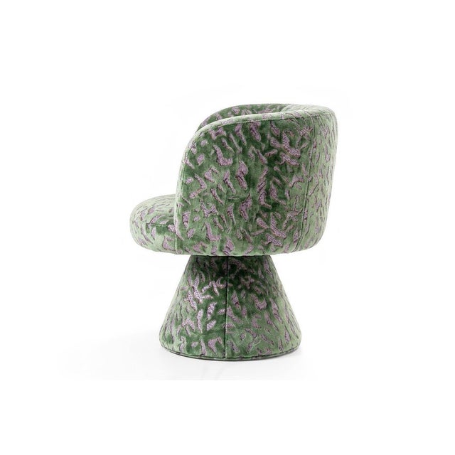 Contemporary Coraje Swivel Chair by Moanne For Sale - Image 3 of 9
