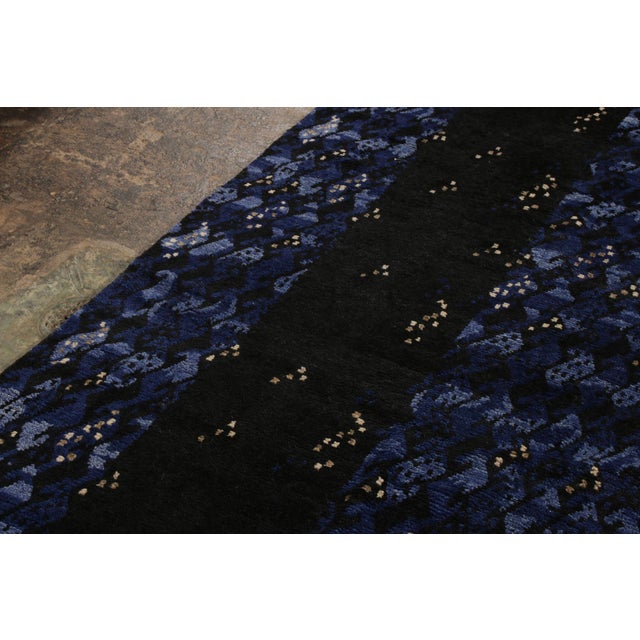 Rug & Kilim’s Scandinavian Style Rug in All Over Blue, Black Geometric Pattern For Sale In New York - Image 6 of 9