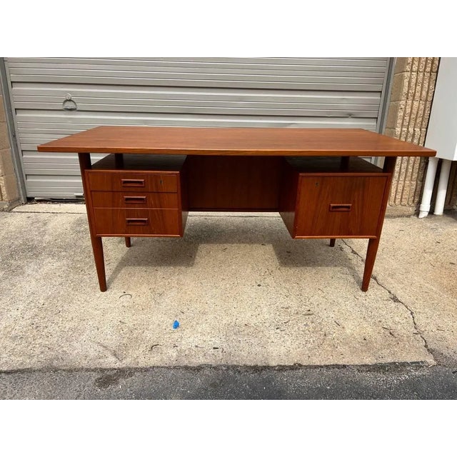 Mid 20th Century Mid Century Modern Floating Top Teak Desk With Key For Sale - Image 5 of 12