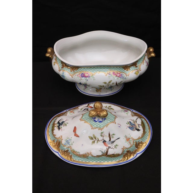 White Mid 20th Century Mangani Italian Porcelain Soup Tureen For Sale - Image 8 of 12