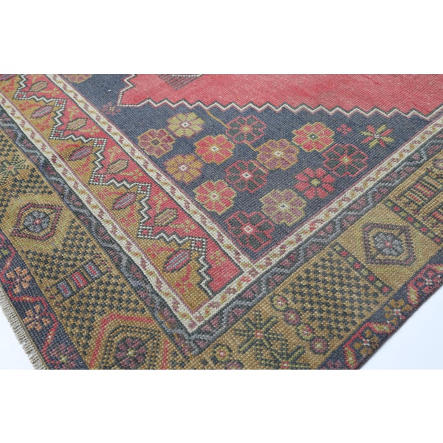 Vibrant Vintage Konya Taspınar Rug – Bold Geometric Medallion & Rich Anatolian Colors - 4' 2''x 7' 11'' For Sale - Image 10 of 10
