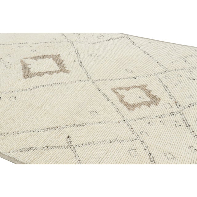 Hand-knotted in wool, this 8x10 contemporary rug by Rug & Kilim is an exciting, modern reimagining of Moroccan rugs,...