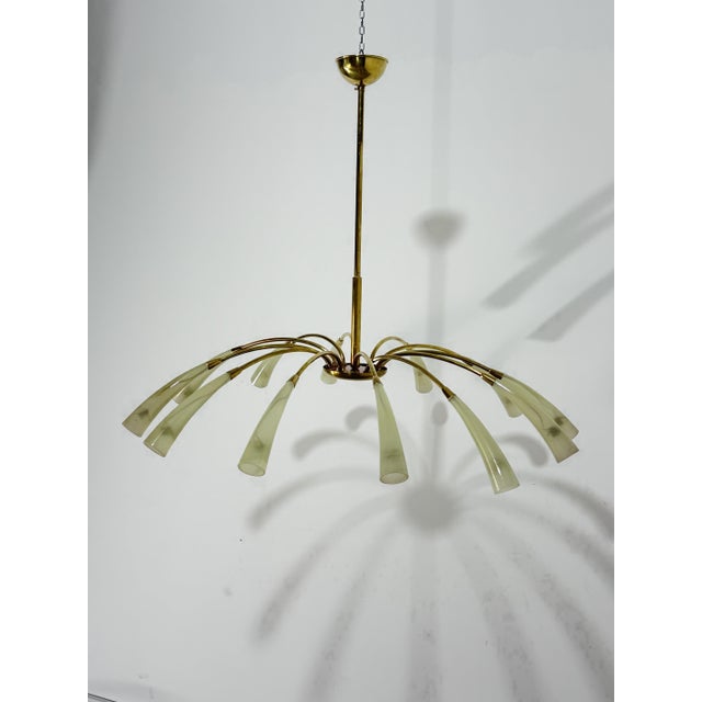 Metal 12-Light Spider Hanging Lamp in Brass and Murano Glass in the style of Ercole Barovier, 1950 For Sale - Image 7 of 15
