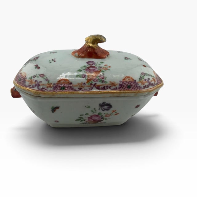 Mid 18th Century Chinese Export-Style Famille Rose Covered Butter Dish, Qianlong Style For Sale In Milwaukee - Image 6 of 10