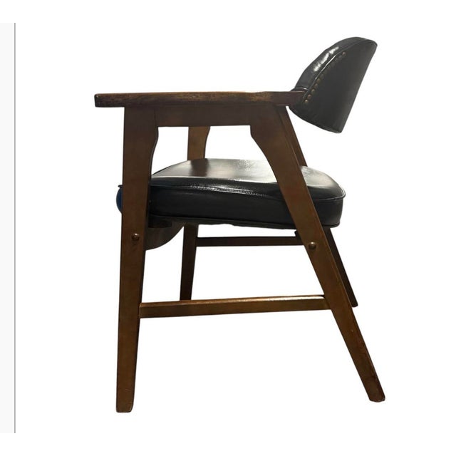 Vintage Armchair By Murphy Miller For Kroehler Furniture MCM Danish Chair. Feight of ChaIR 29" FRONT TO BACKlegs 33" Seat...