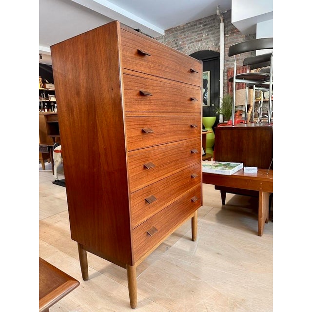 Gorgeous highboy chest of drawers by Poul Volther for Munch Møbler (Denmark, 1950s). A wonderful piece of superb quality...