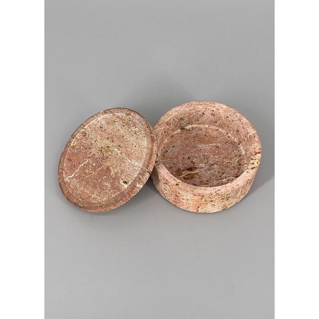 Contemporary Lidded Box in Red Travertine by Up & Up, Massa-Carrara Italy, 1970s For Sale - Image 3 of 16