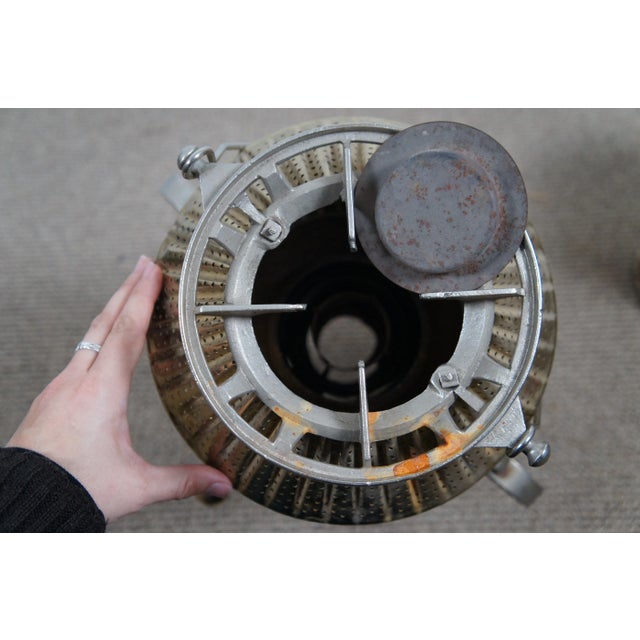 Antique American Central Oil & Gas Lighthouse 110 Stove Heater For Sale - Image 12 of 12