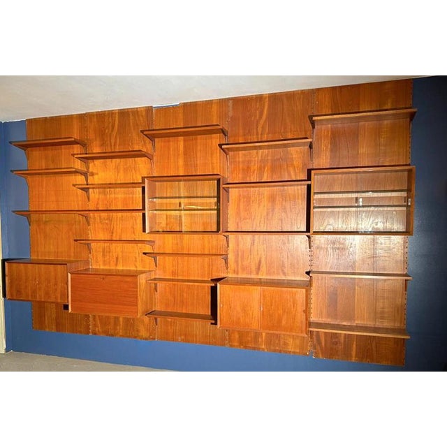 1950s Large Mid-Century Modern Wall Unit attributed to Poul Cadovius for Royal System, 1950s For Sale - Image 5 of 8