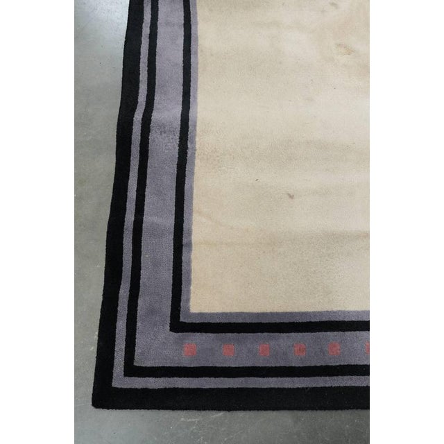 We offer this original Schuitema design rug from the Decoforma series, measuring 271x223cm. Let your home shine with this...