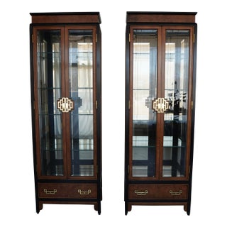 Vintage Century Chin Hua Display Cabinets (Set of 2) For Sale