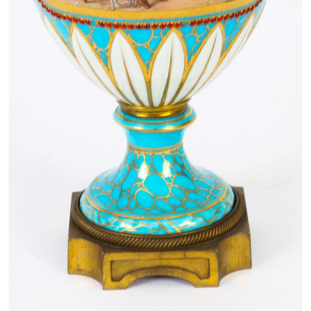 19th Century French Porcelain Urns, Set of 2 For Sale - Image 17 of 18