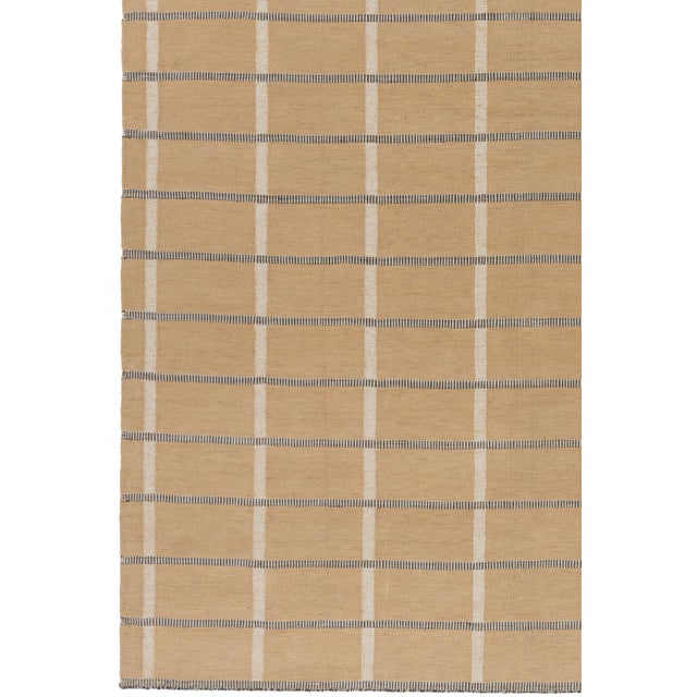 Modern Beige Plaid Indoor Outdoor Polyester Rug, 9ft X 12ft For Sale - Image 3 of 11