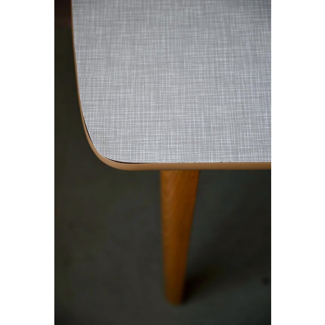 Formica Kitchen Table with Tapered Legs and Drawer, 1950s For Sale - Image 10 of 14