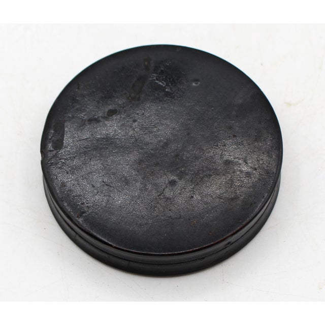 Circa 1830s French or American Papier Mache Lafayette Portrait Snuff Box For Sale In Raleigh - Image 6 of 6