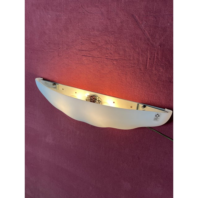 White Set of Large Leucos Wall Lamps in Opaline Blown Murano Glass, 1980s For Sale - Image 8 of 17