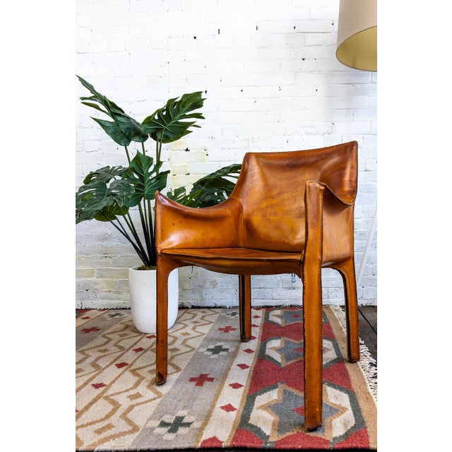 Cassina 1970s Pair of Cab 413 Armchairs in Cognac Leather by Mario Bellini for Cassina For Sale - Image 4 of 10