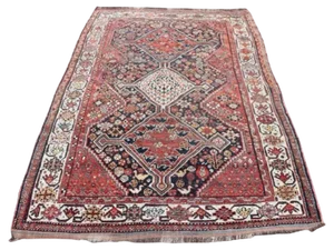 Vintage Middle Eastern Shiraz Rug, 1950s
