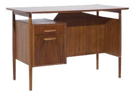 Example of Maurice Villency Desks