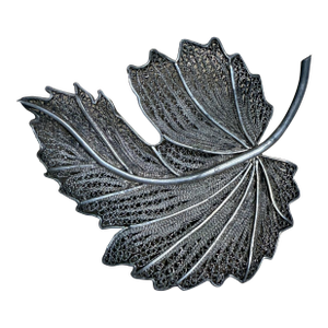 1950s Filigree Fine Spun Sterling Silver Leaf Brooch