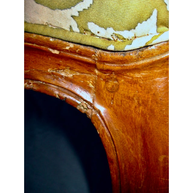 Fortuny Corone Textile on Set of 4 French Louis XV Chairs 18 Century For Sale - Image 10 of 12