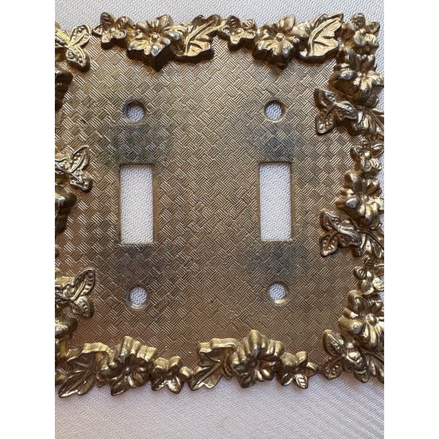 Vintage American Tack 1967 Brass Casted Floral Light Switch Covers, Gold Switch Plate For Sale In Charleston - Image 6 of 9