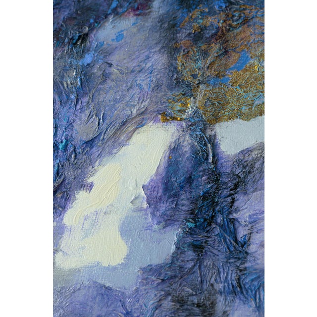 Lola Vitelli's "Il silenzio del bianco" is a compelling exploration of purity and natural essence. Through her innovative...