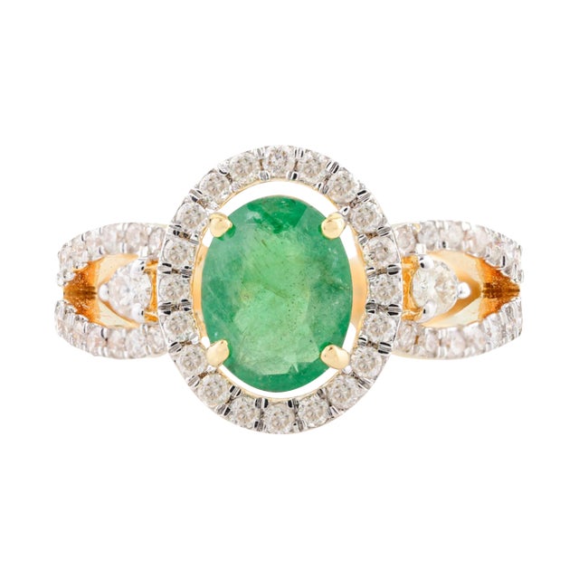 1.01 Cts Oval Emerald & Diamond Wedding Ring Size 5 For Sale