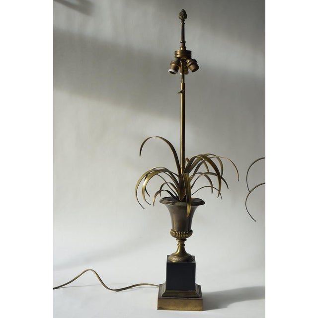 Vintage Maison Charles Brass Palm Table Lamps, French Mid-Century Hollywood Regency Pair, "Vase Roseaux" Design, 1950s For Sale - Image 10 of 10
