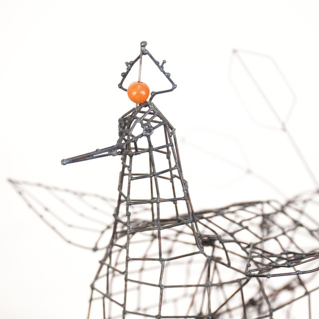 Abstract 1970s Vintage Joe Police Kinetic Wire Sculpture Hen For Sale - Image 3 of 8