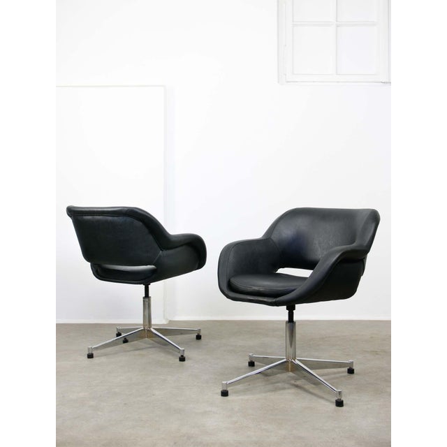 Metal Vintage Italian Black Leatherette and Chrome Swivel Chair, 1970s For Sale - Image 7 of 18
