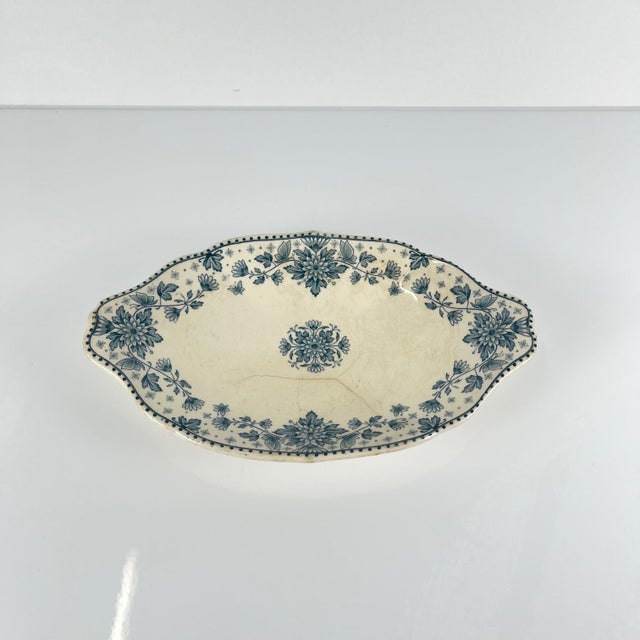 "Estrées" pattern platter, by U&C Sarreguemines, blue, 1900 Dimensions: 25.5 x 15.5 cm Height: 4 cm This item is over 100...