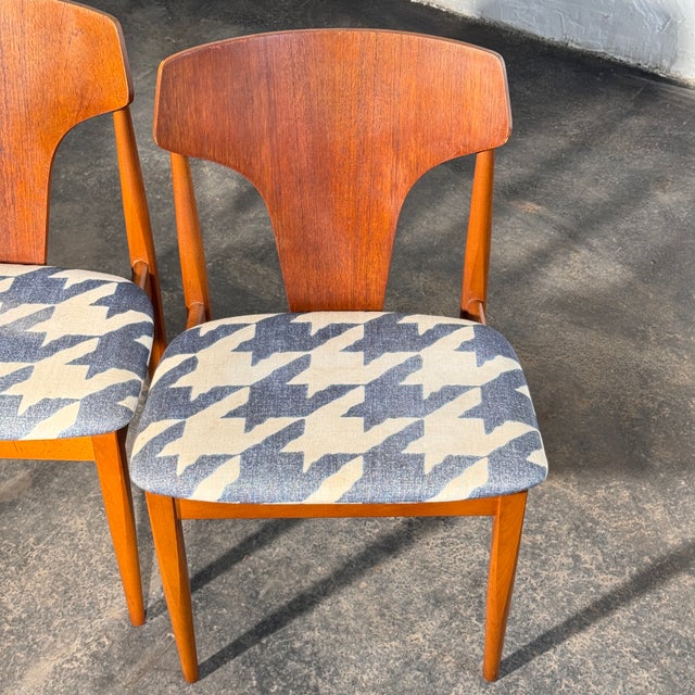 Vintage Teak Dining Chairs from Elliots of Newbury, 1960s, Set of 4 For Sale - Image 11 of 16