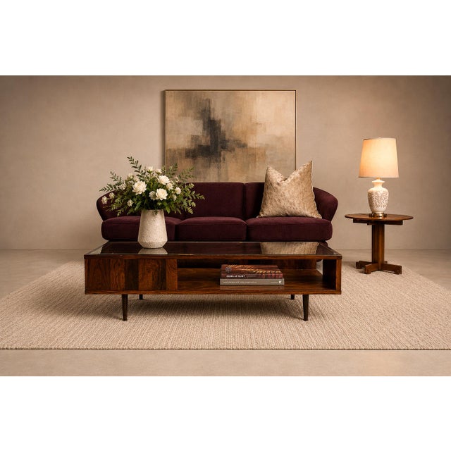 “Concha” Sofa in Plum Mohair Velvet, Joaquim Tenreiro, Brazil, 1960s For Sale - Image 11 of 14