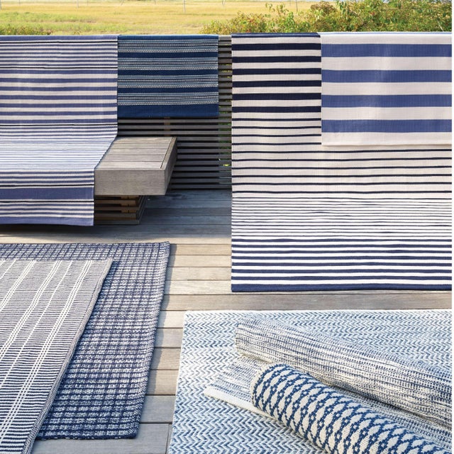 Contemporary Dash & Albert by Annie Selke Coastal Blue Indoor/Outdoor Rug, 8' 6" x 11' 6" For Sale - Image 3 of 5