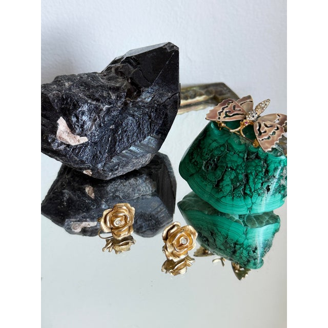 Gold Vintage Mid-Century Gold Toned Sculptural Rose Clip on Earrings, 1950s, A Pair For Sale - Image 8 of 10