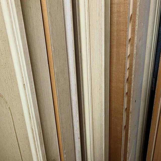 Six-Door Wardrobe in Lacquered Wood For Sale - Image 4 of 5