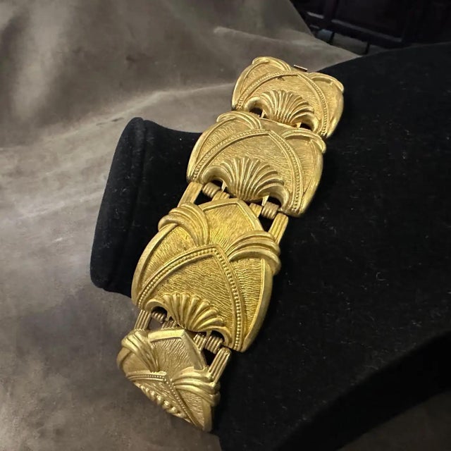 Gold A 1930s Art Deco Gilded Metal Bracelet For Sale - Image 8 of 11